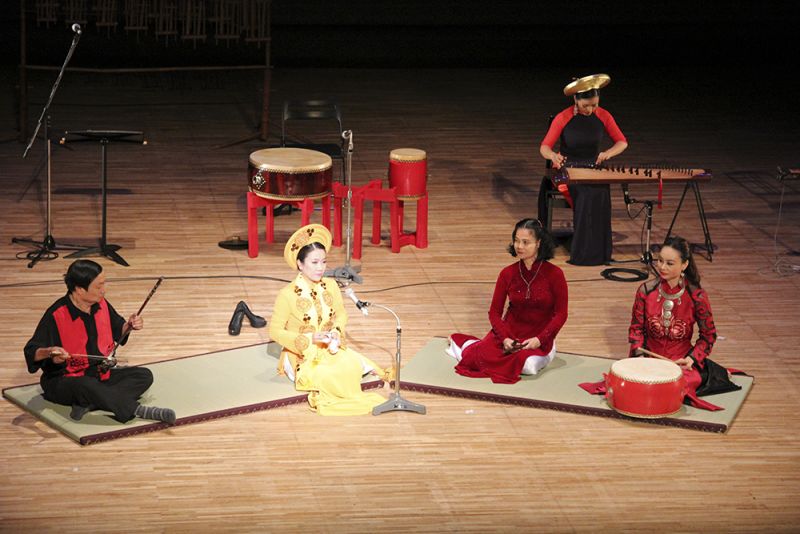 biểu diễn văn nghệ biểu diễn văn nghệ